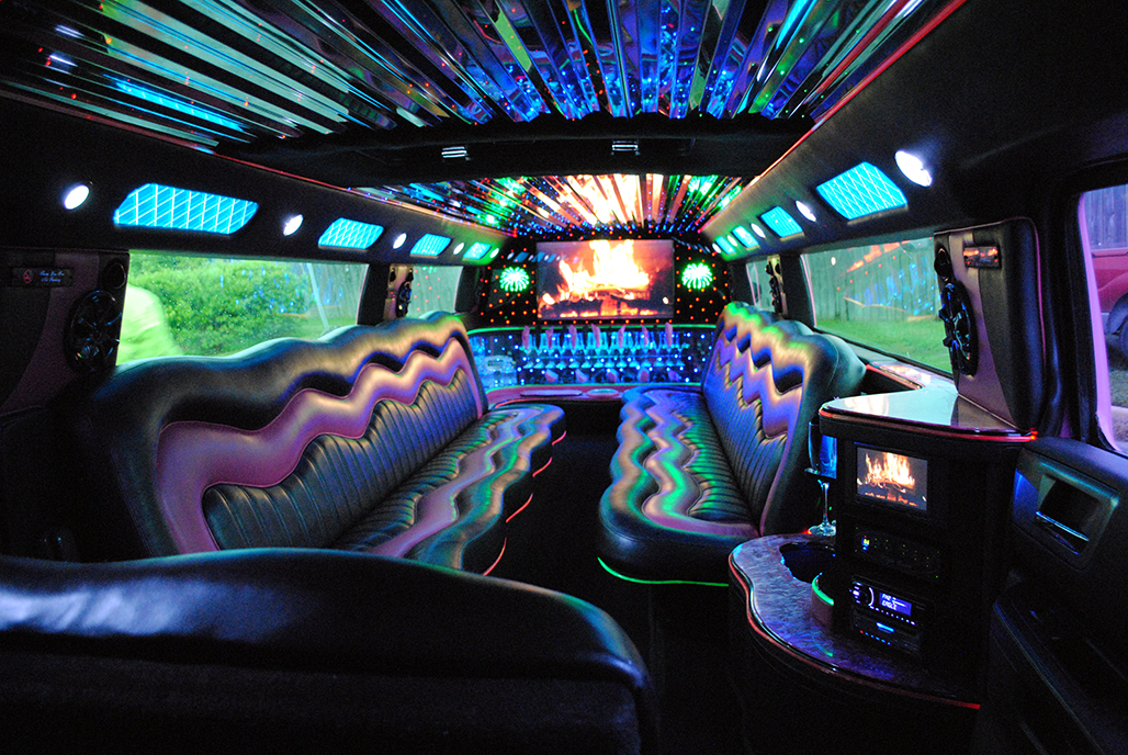 White Crest Limo luxury fleet lineup